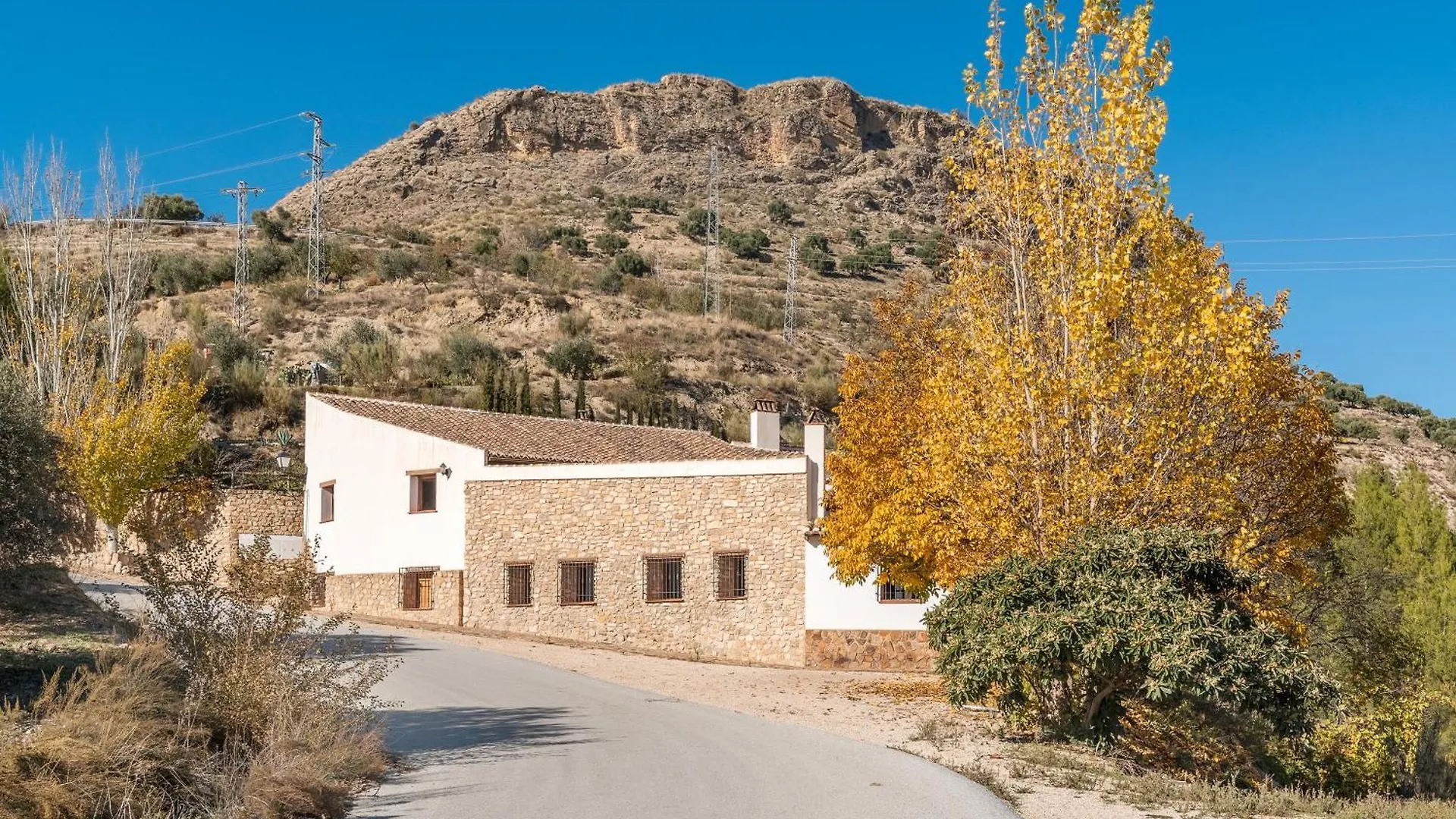 Casa Rural Cortijo Plantio 卡斯特里尔